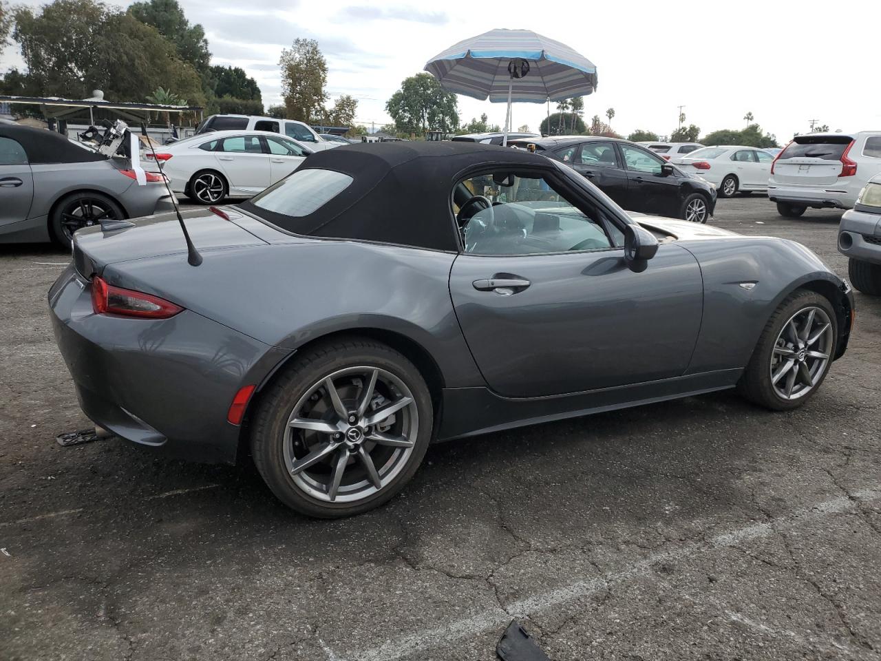 MAZDA MX-5 GRAND TOURING