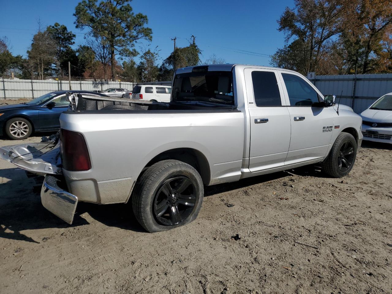 RAM 1500 SLT