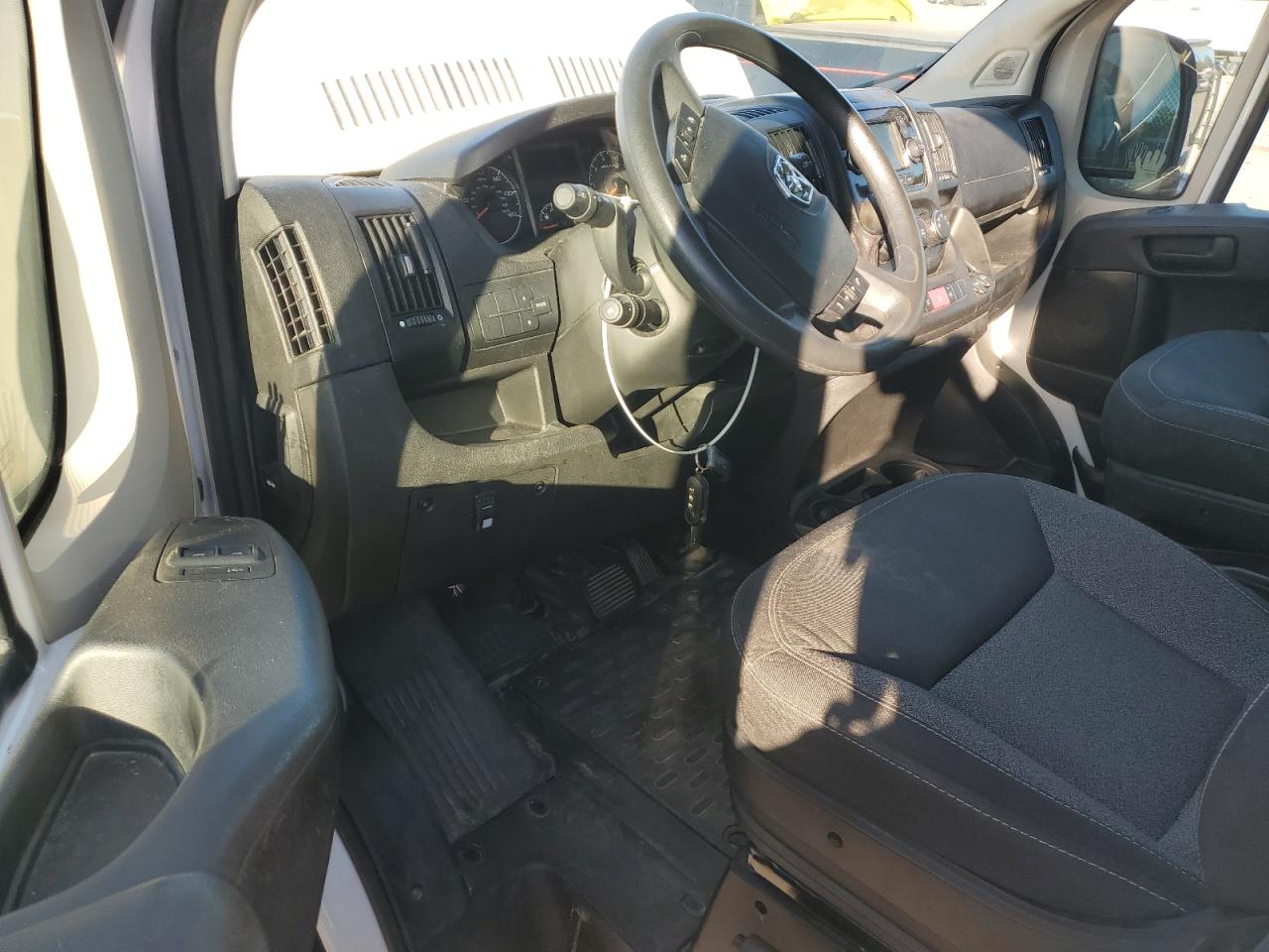 RAM PROMASTER 2500 HIGH