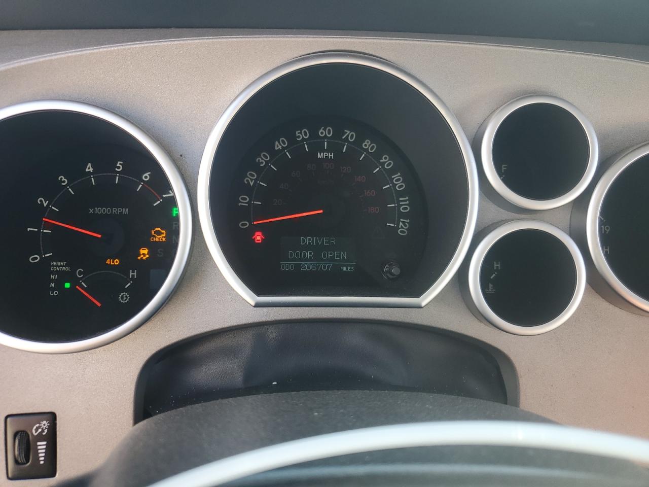 TOYOTA SEQUOIA PLATINUM