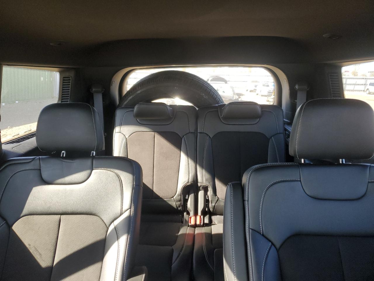 JEEP GRAND CHEROKEE L LAREDO