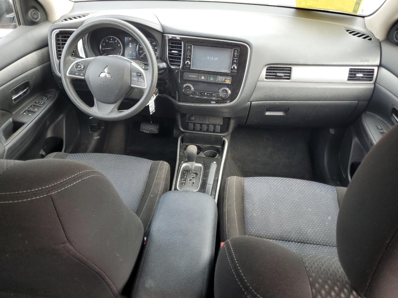 MITSUBISHI OUTLANDER ES