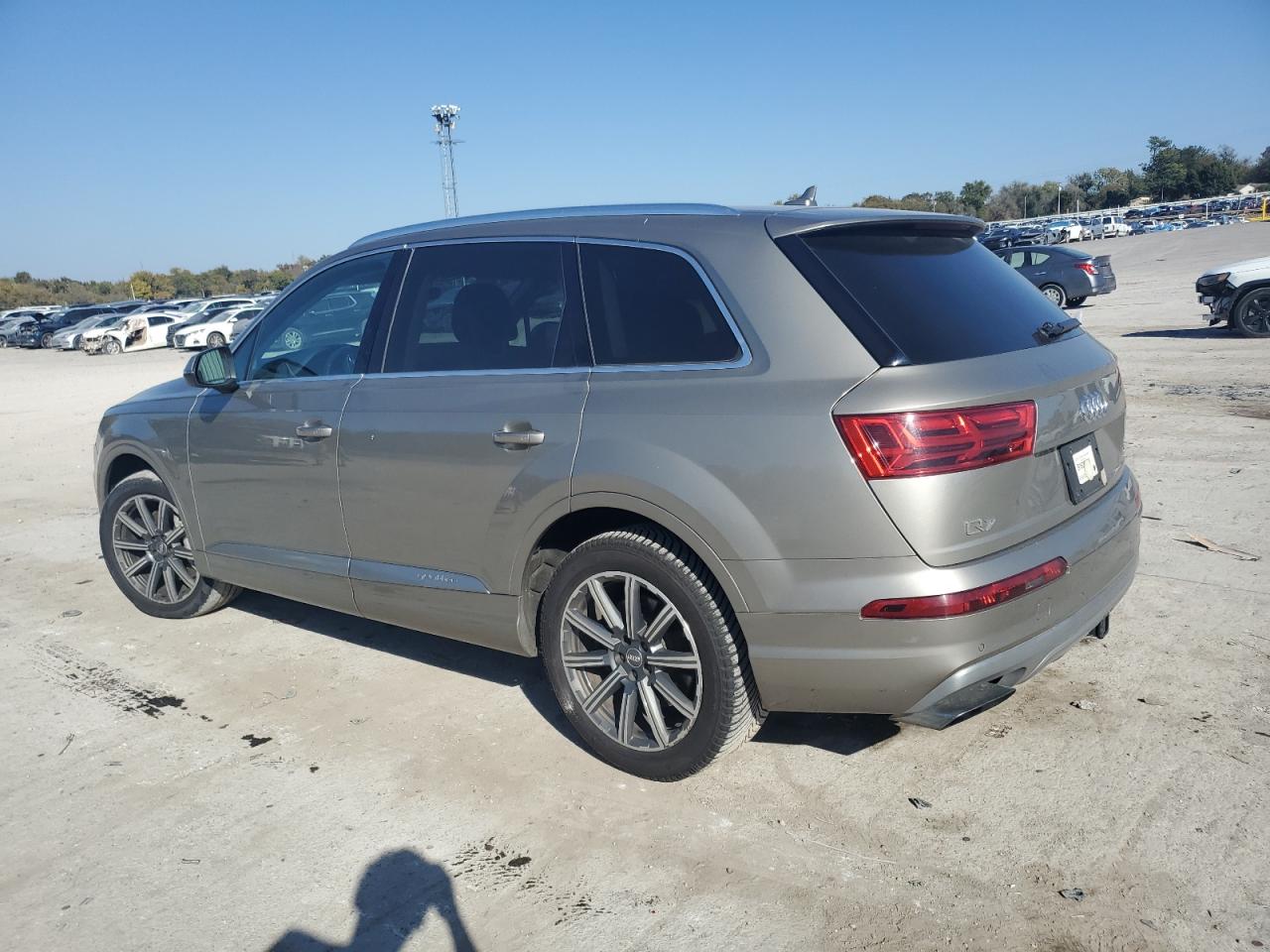 AUDI Q7 PREMIUM PLUS