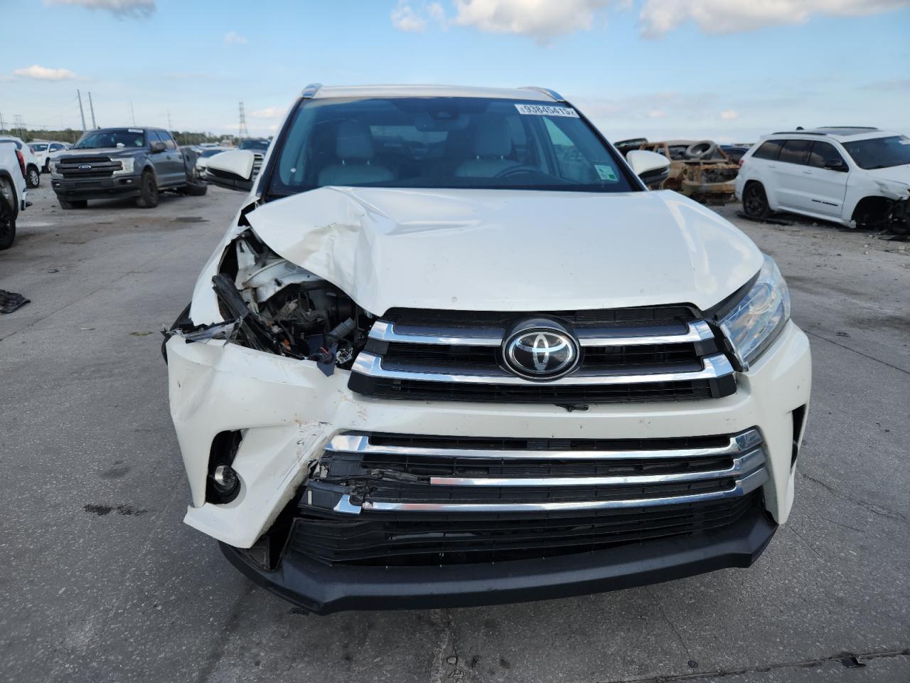 TOYOTA HIGHLANDER LIMITED