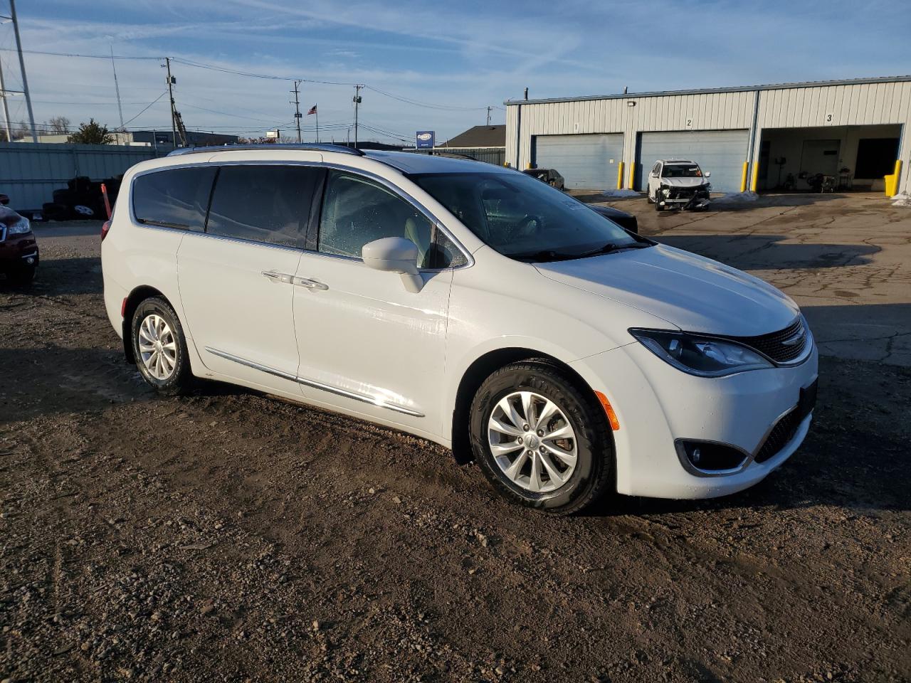 CHRYSLER PACIFICA TOURING L