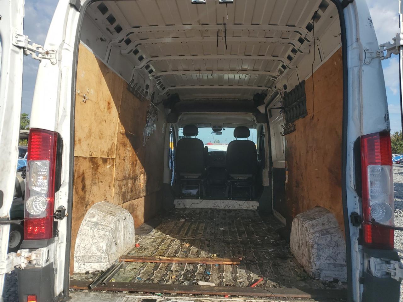 RAM PROMASTER 2500 HIGH