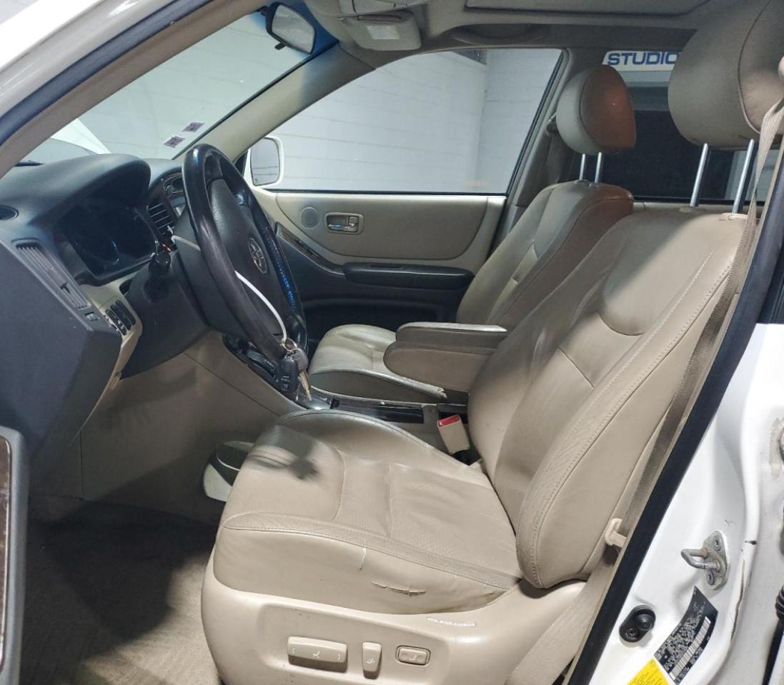 Lot #3292393290 2003 TOYOTA HIGHLANDER