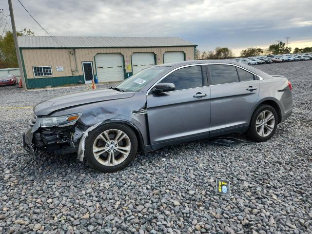 Global Auto Auctions: 2014 FORD TAURUS SEL