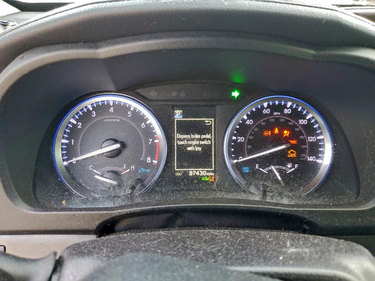 TOYOTA HIGHLANDER SE