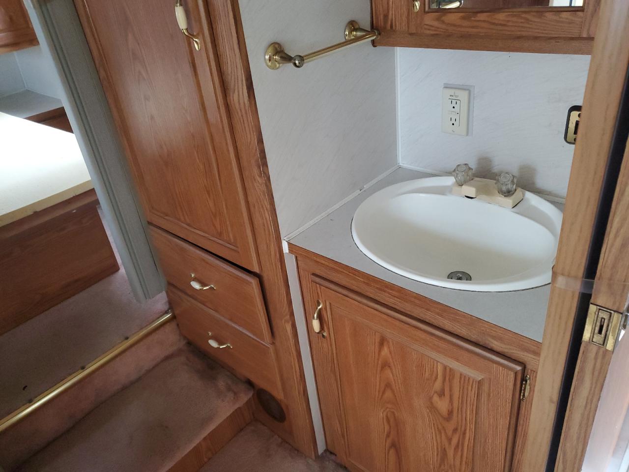 Lot #3284648354 1999 NASH NASH