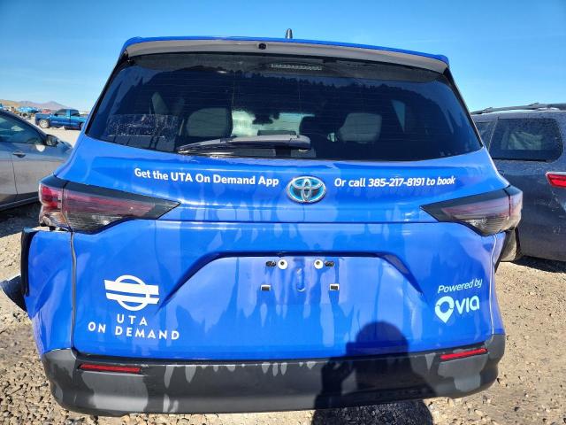 2023 TOYOTA SIENNA LE - 5TDKRKEC3PS161494