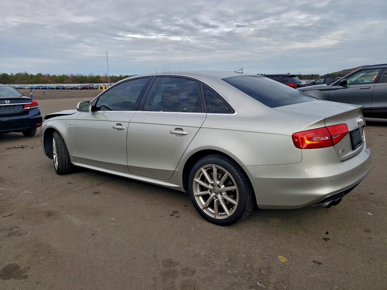 AUDI A4 PREMIUM PLUS