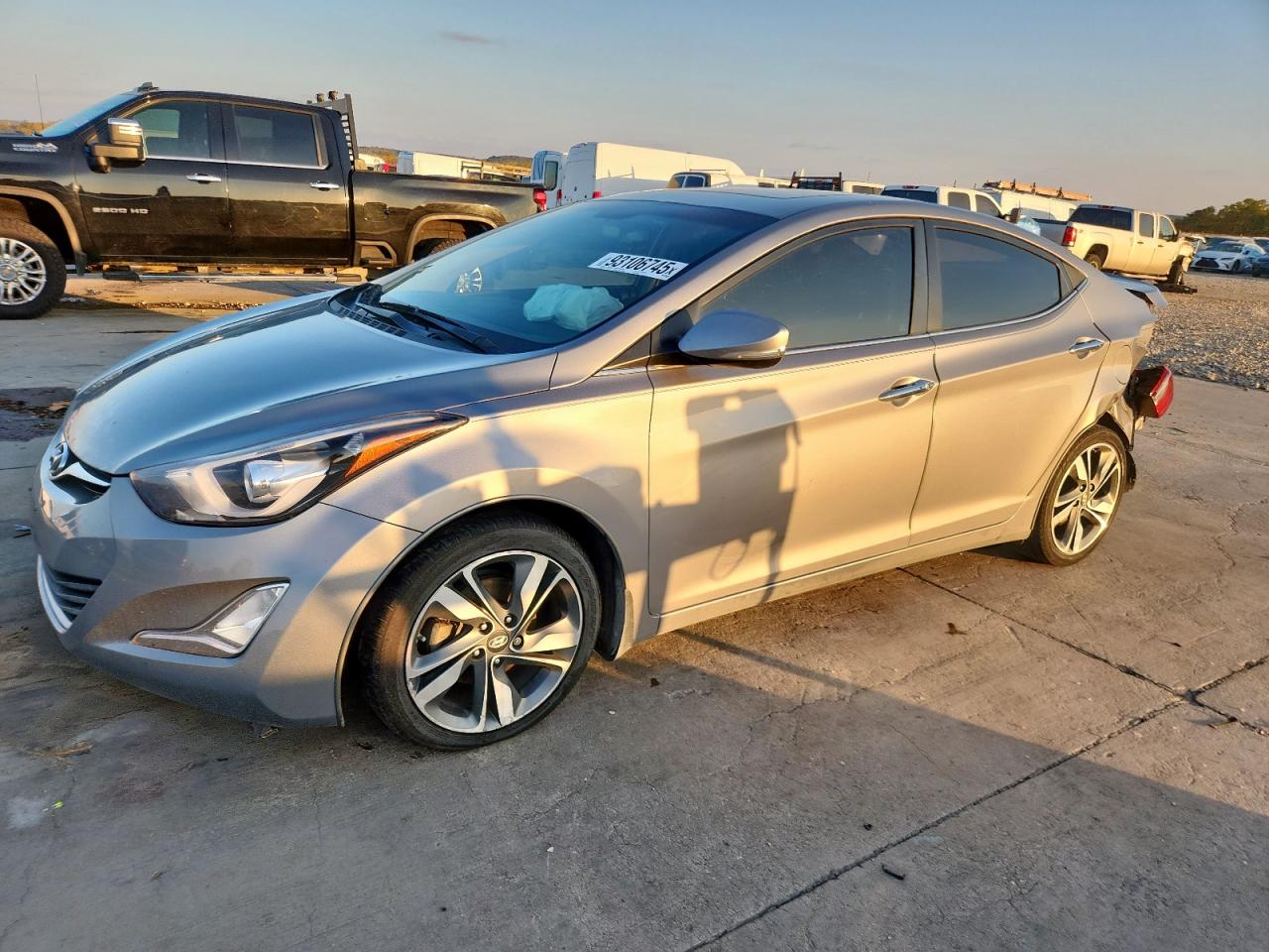HYUNDAI ELANTRA SE