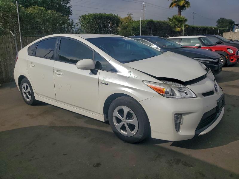 2015 TOYOTA PRIUS #3304500597