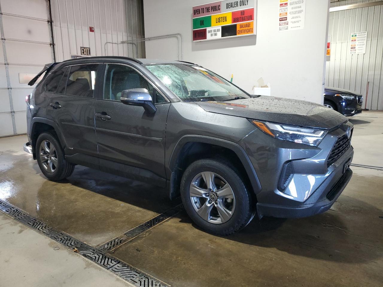 TOYOTA RAV4 XLE