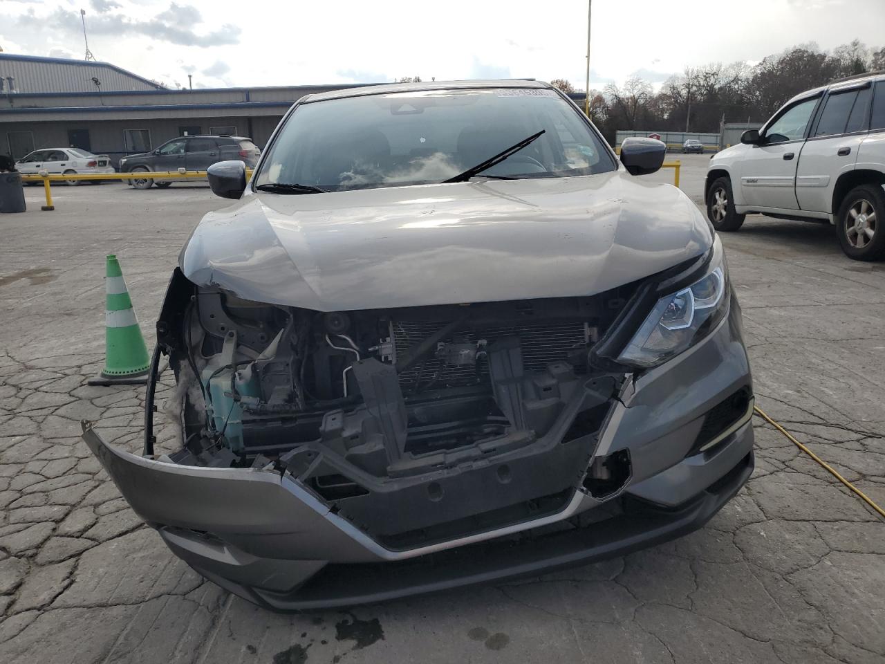 NISSAN ROGUE SPORT S