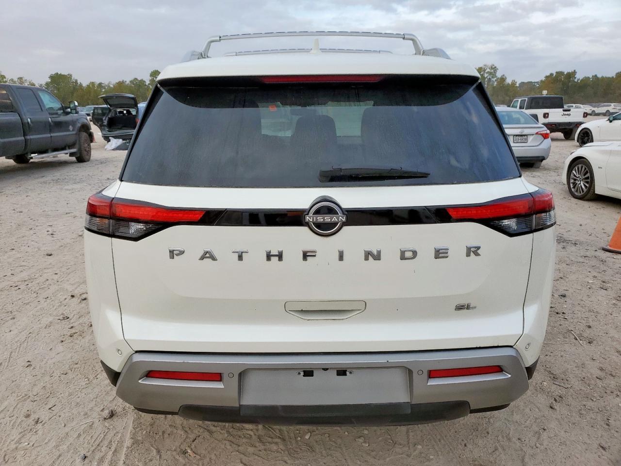 NISSAN PATHFINDER SL