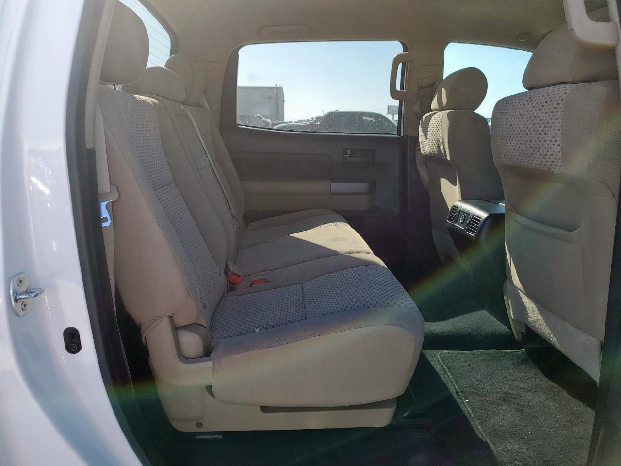 TOYOTA TUNDRA CREWMAX SR5