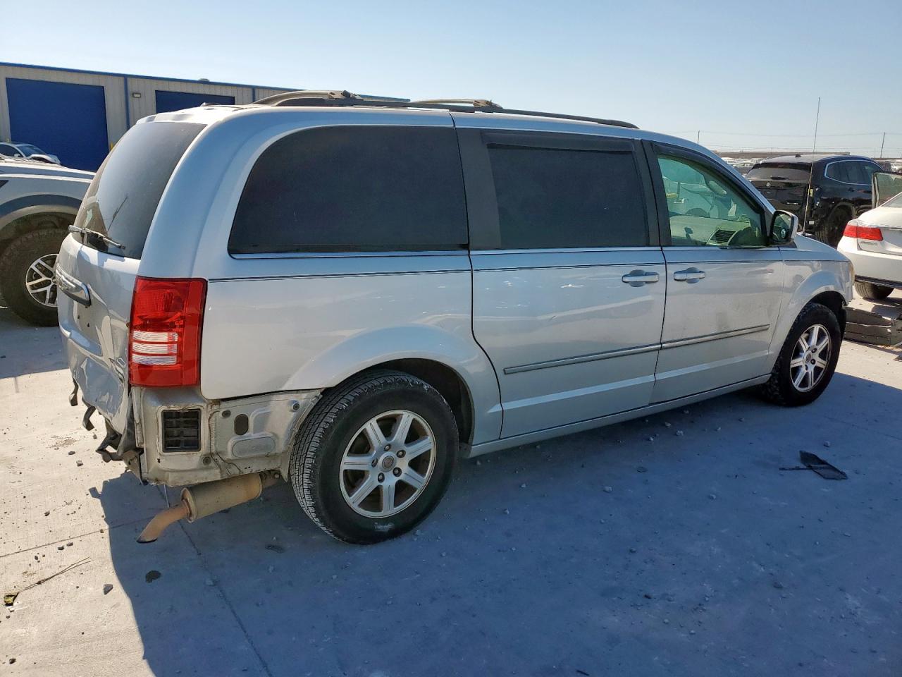 CHRYSLER TOWN & COUNTRY TOURING