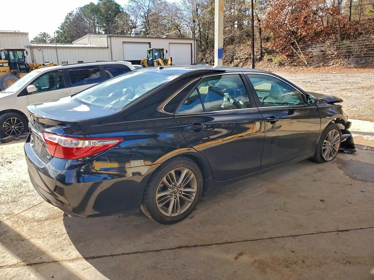 Lot #3311541237 2017 TOYOTA CAMRY LE