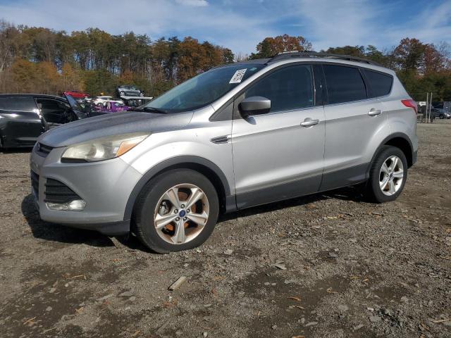 Global Auto Auctions: 2014 FORD ESCAPE SE