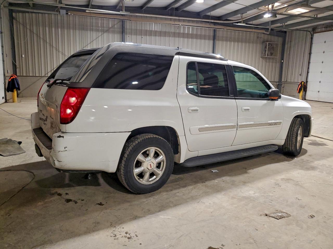 Lot #3301940466 2004 GMC ENVOY XUV