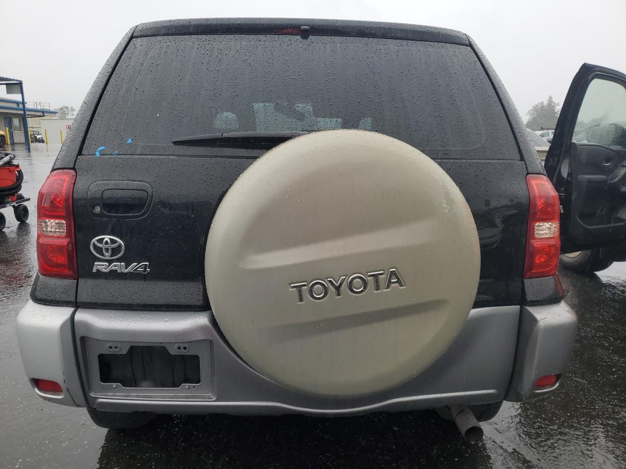 Lot #3305443178 2005 TOYOTA RAV4