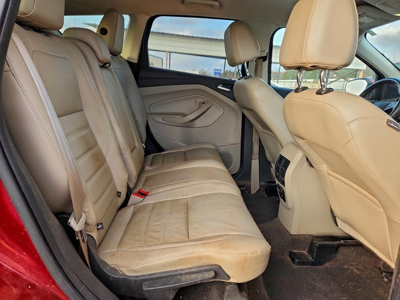 FORD ESCAPE TITANIUM