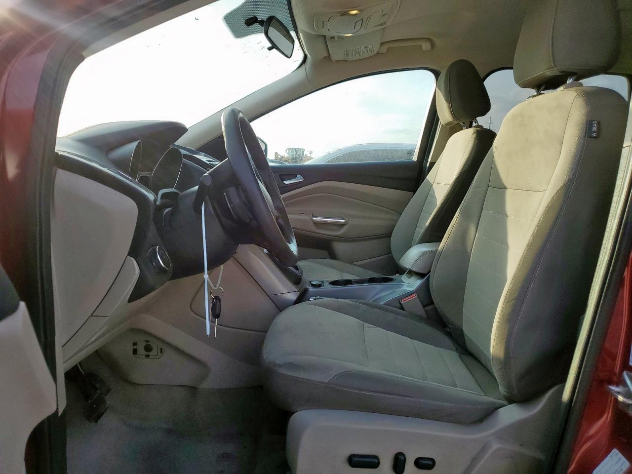 FORD ESCAPE SE