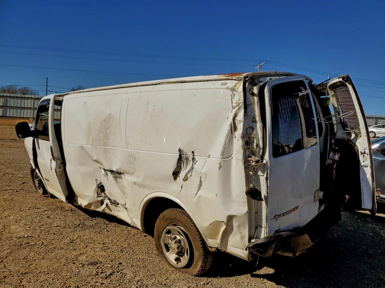 Lot #3315936095 2005 CHEVROLET EXPRESS G2