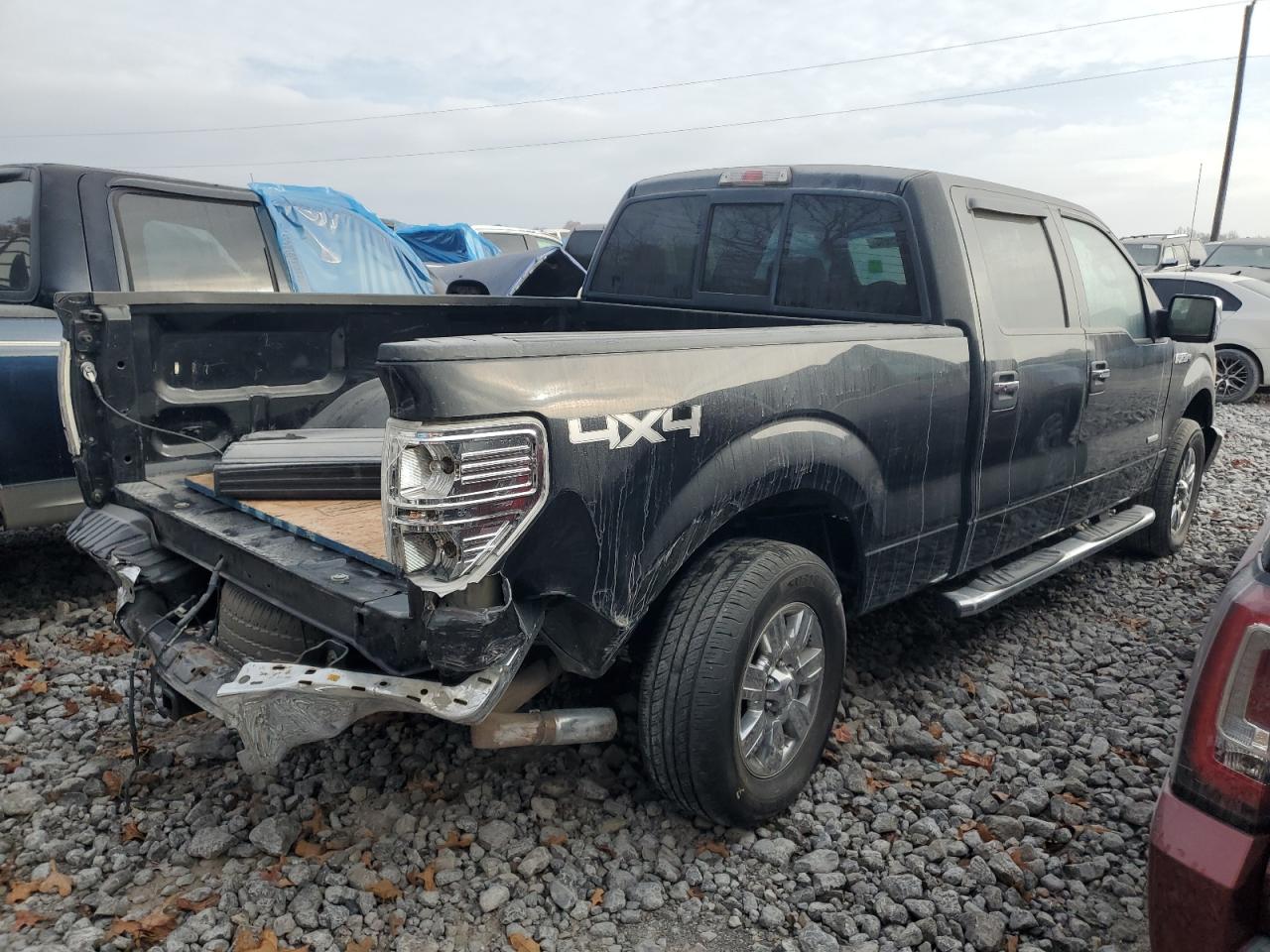 FORD F-150 SUPERCREW