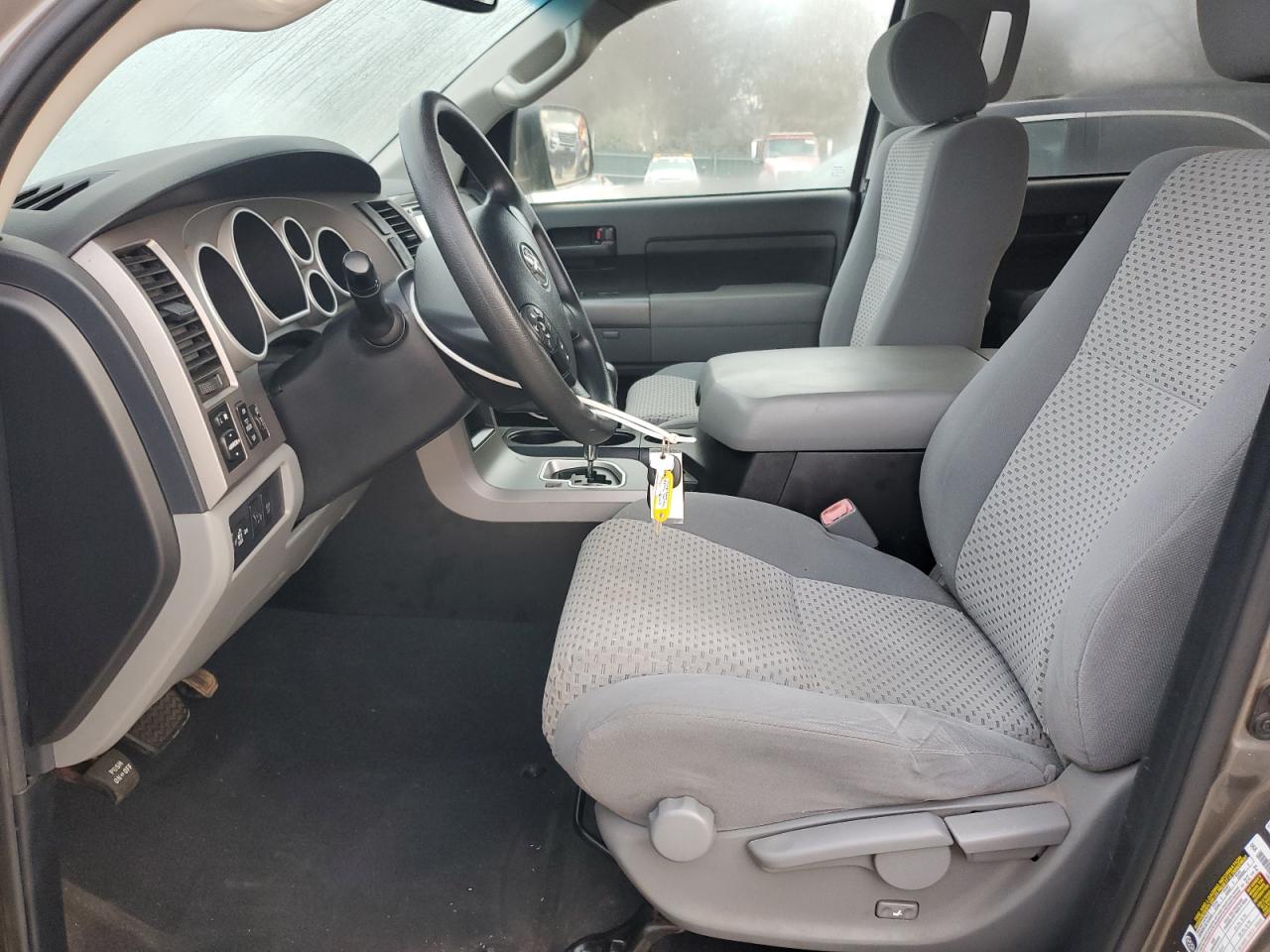 TOYOTA TUNDRA CREWMAX SR5