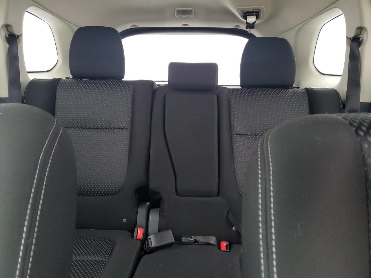 MITSUBISHI OUTLANDER SE