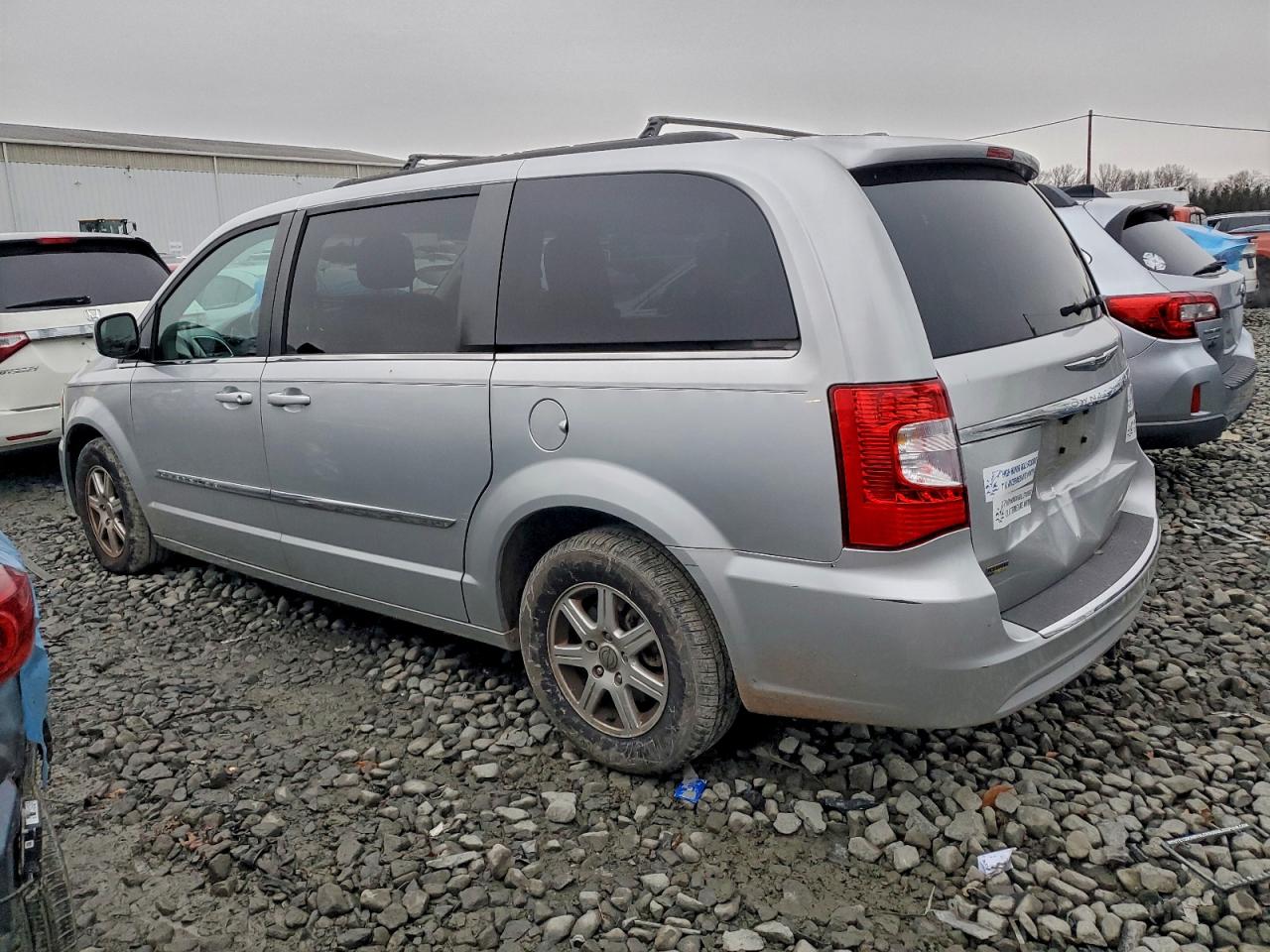 CHRYSLER TOWN & COUNTRY TOURING