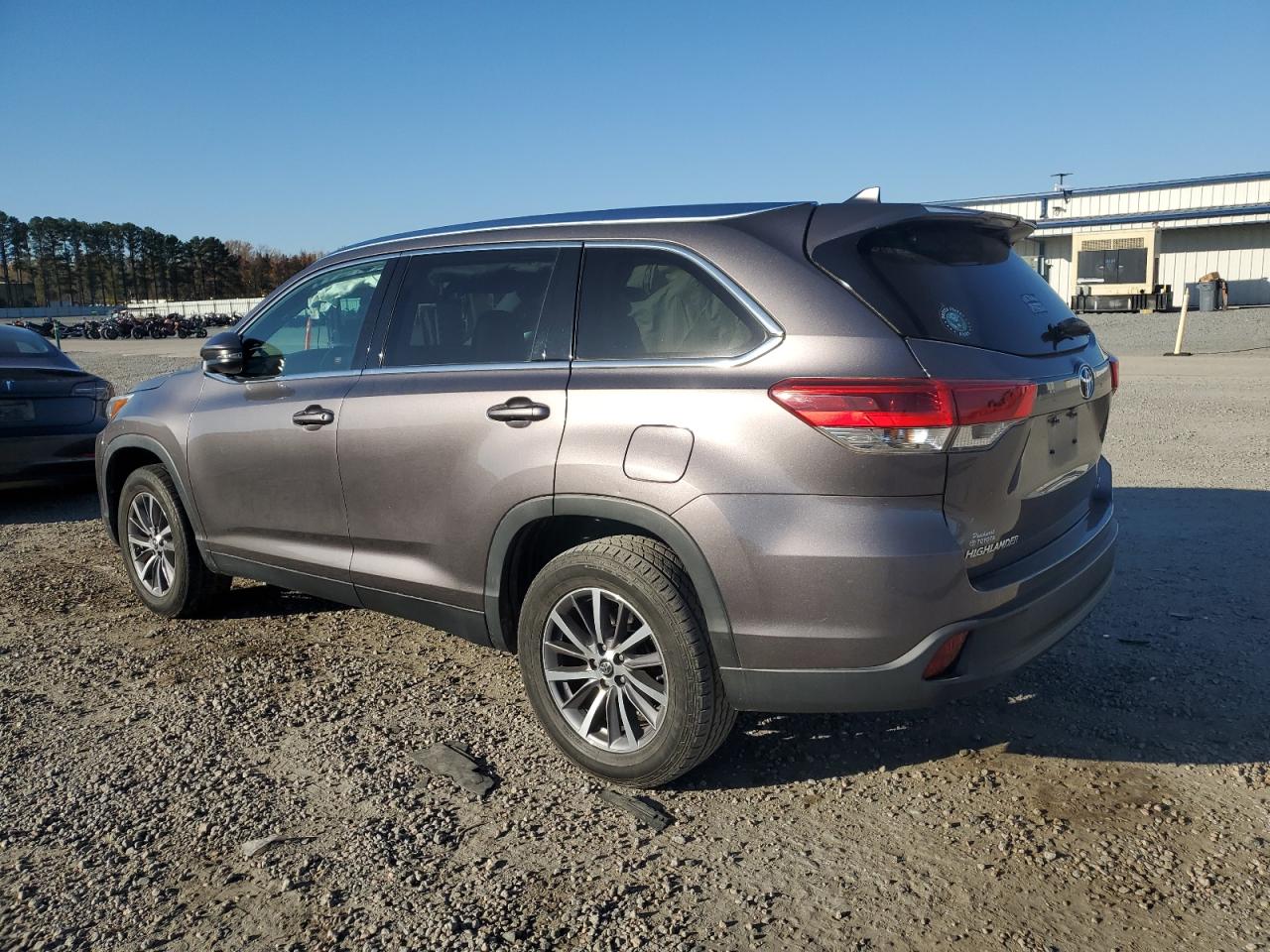 TOYOTA HIGHLANDER SE