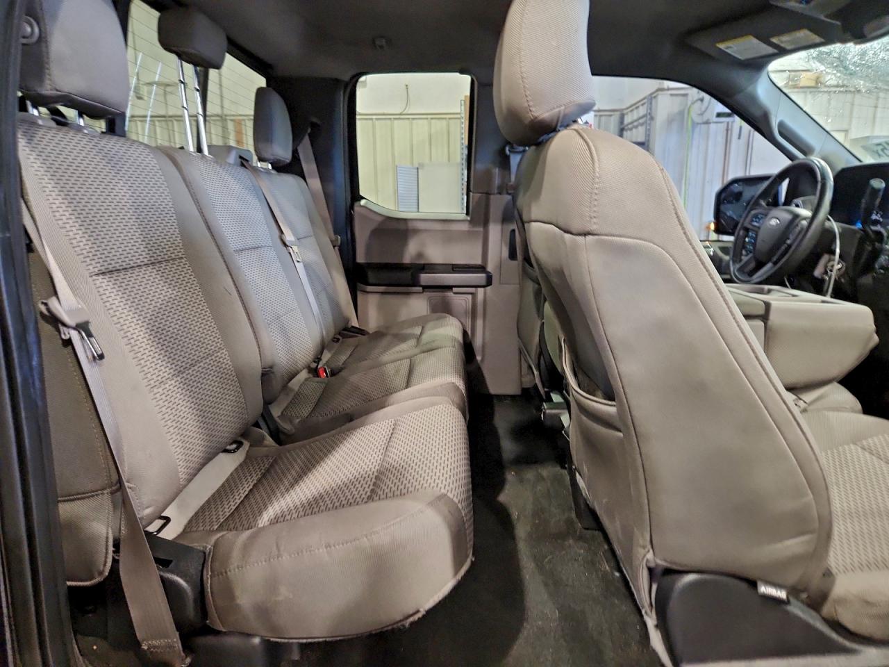 FORD F-150 SUPER CAB