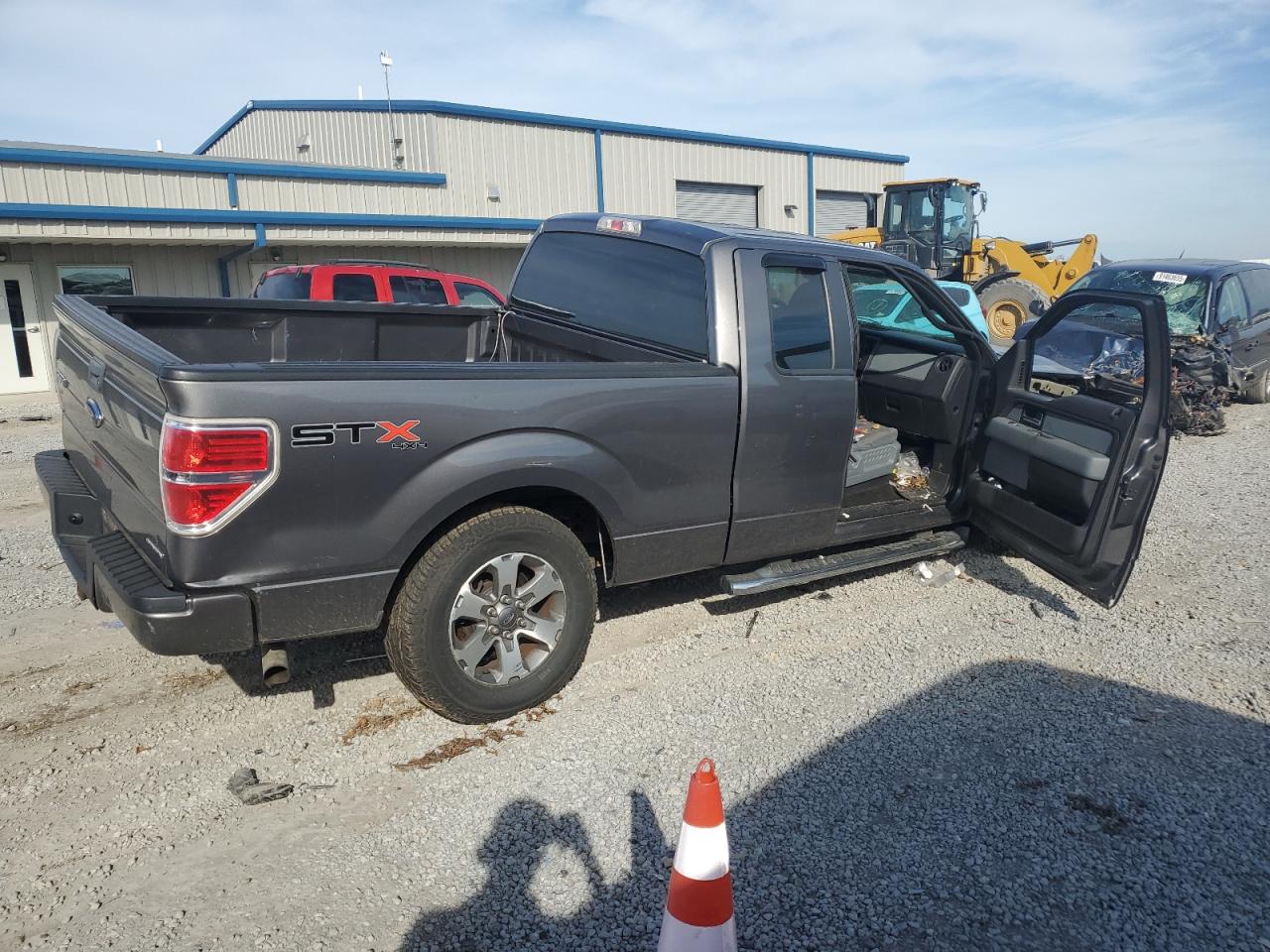 FORD F-150 SUPER CAB