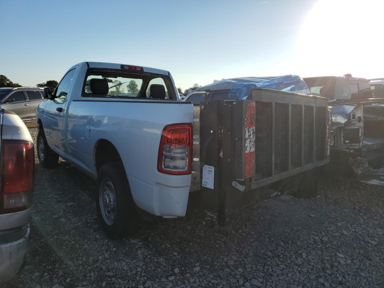 RAM 2500 TRADESMAN
