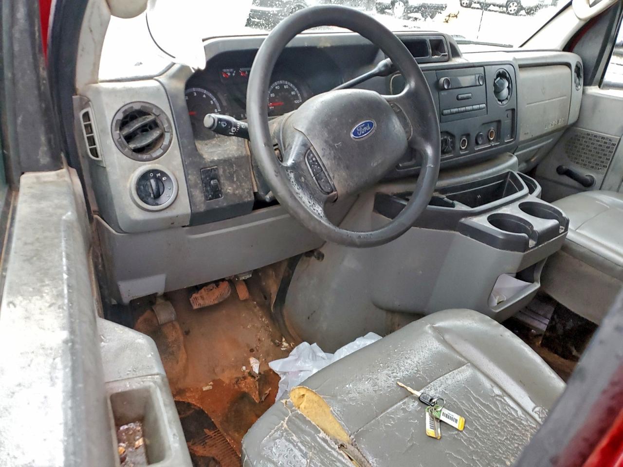 FORD ECONOLINE E250 VAN