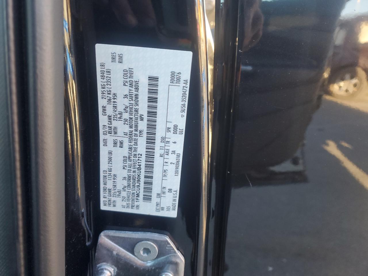 FORD ESCAPE TITANIUM