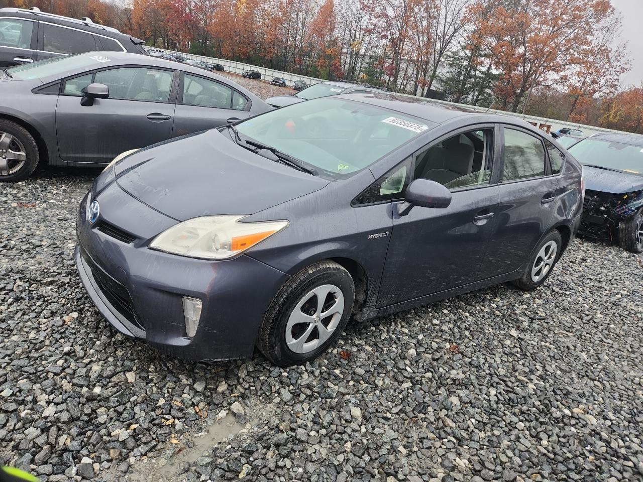 TOYOTA PRIUS