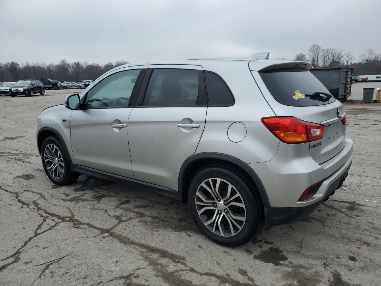 MITSUBISHI OUTLANDER ES