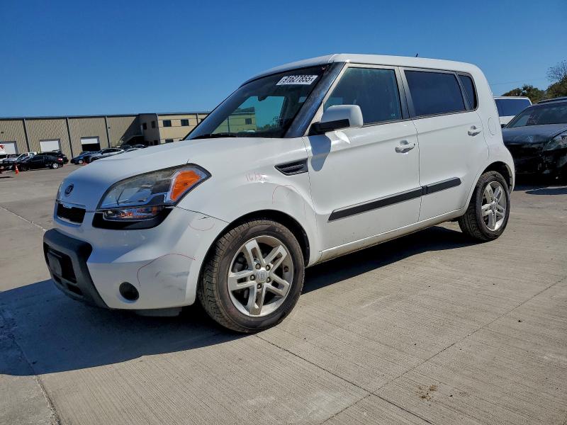 KIA SOUL +