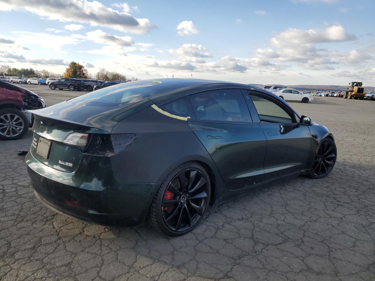 TESLA MODEL 3