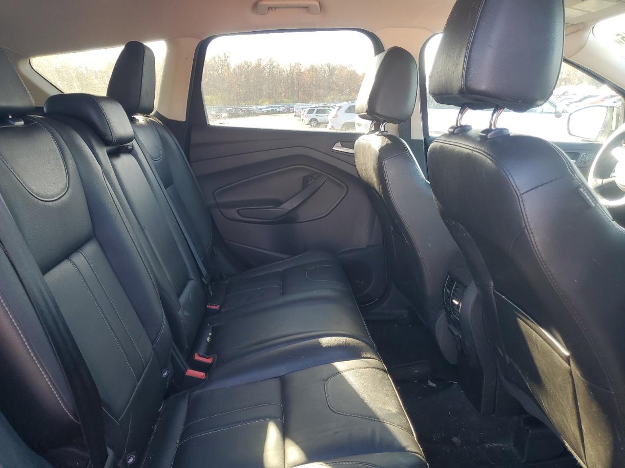 FORD ESCAPE TITANIUM