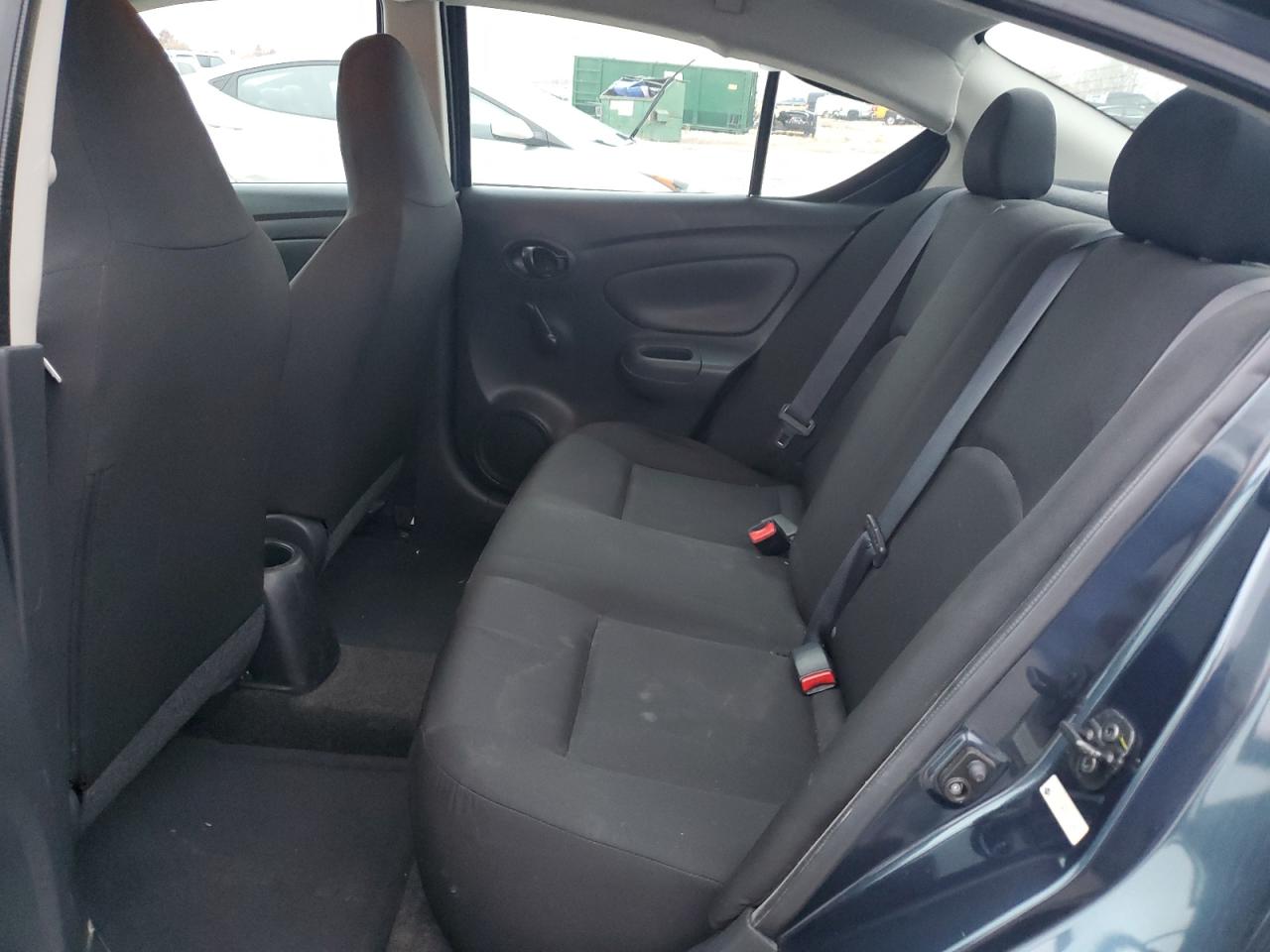 NISSAN VERSA S
