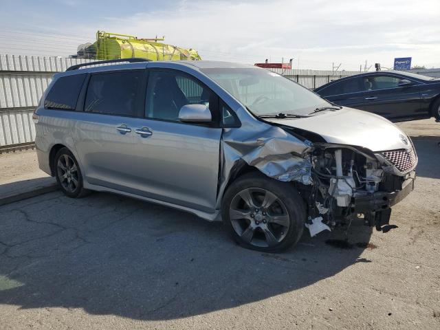 2016 TOYOTA SIENNA SE 5TDXK3DC9GS719771