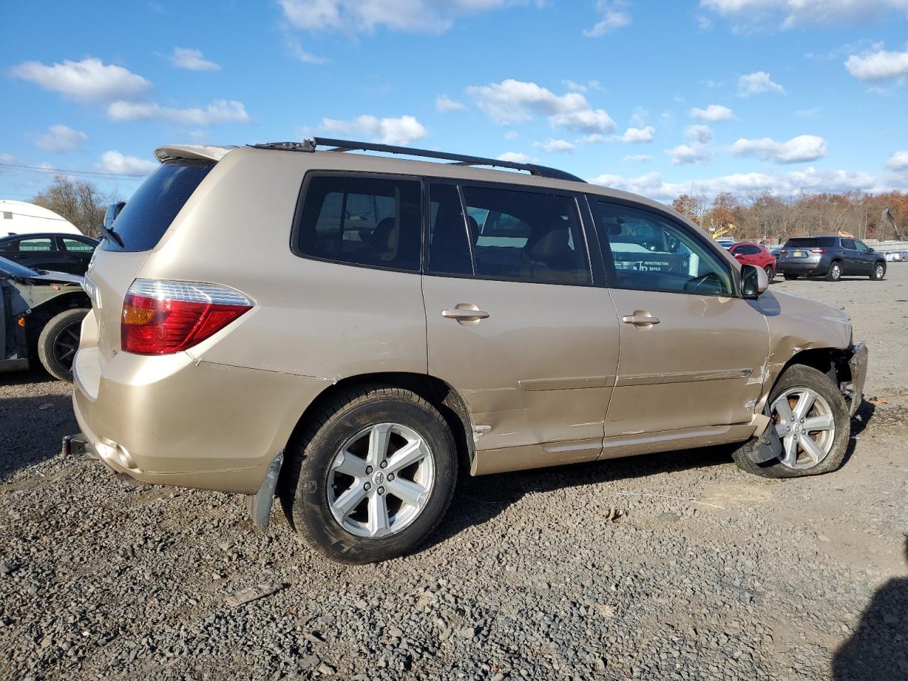 TOYOTA HIGHLANDER SE