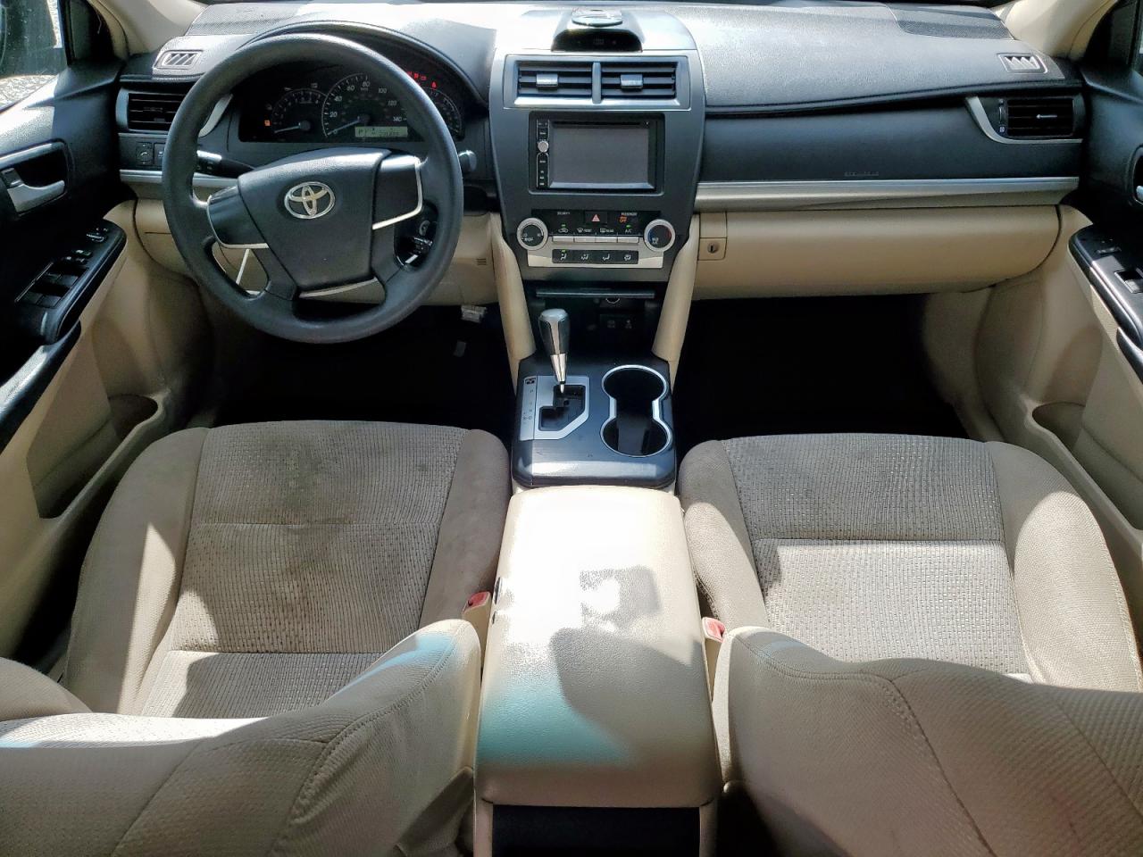 TOYOTA CAMRY BASE