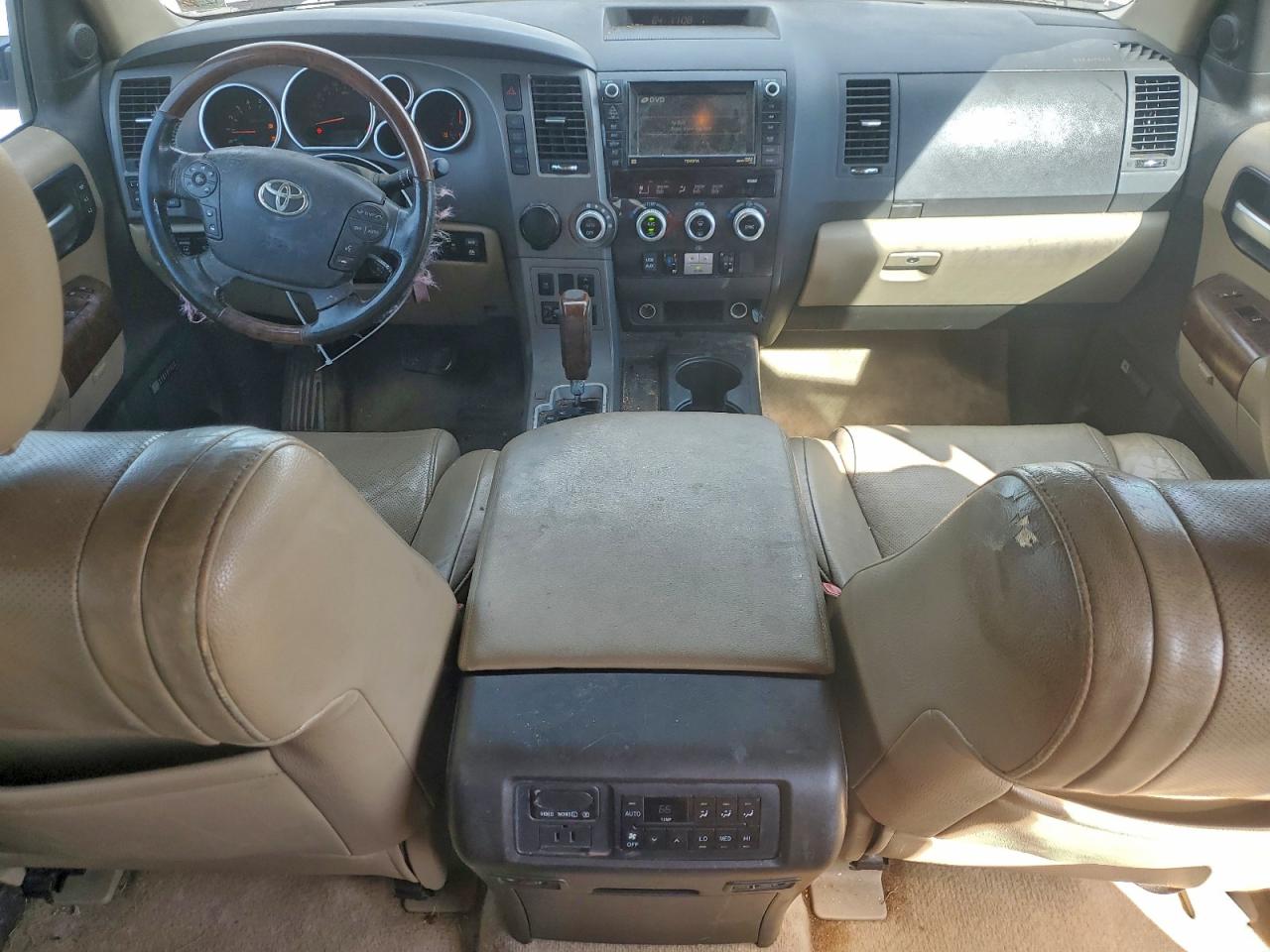 TOYOTA SEQUOIA PLATINUM